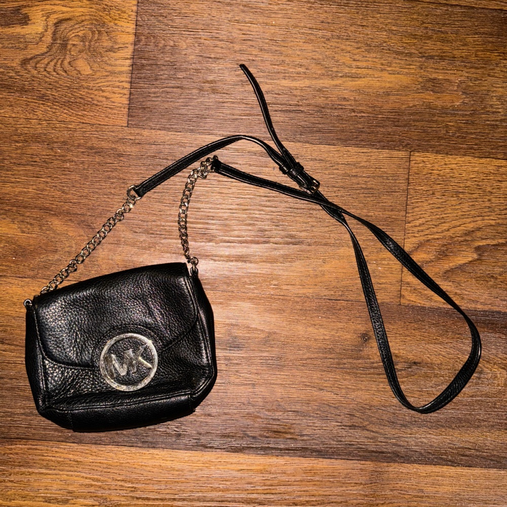 Small Micheal Kors Black Crossbody